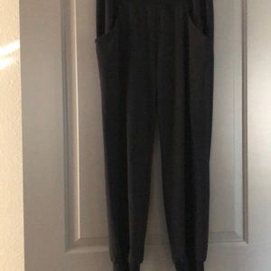 LUCY BLK SILKY JOGGERS